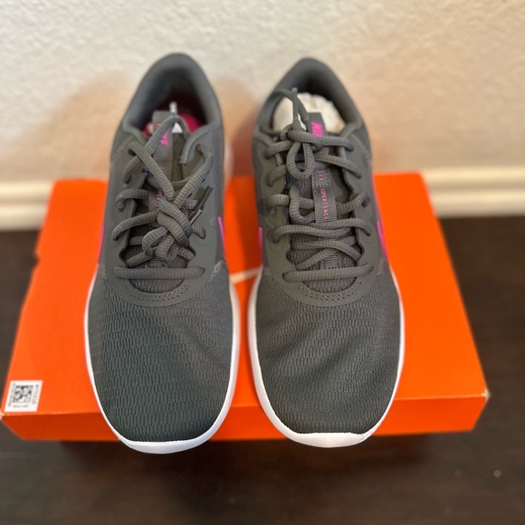 👟 Nike Flex Experience Run 9 Running Shoes - Wide - NWOT 👟 - Picture 7 of 9